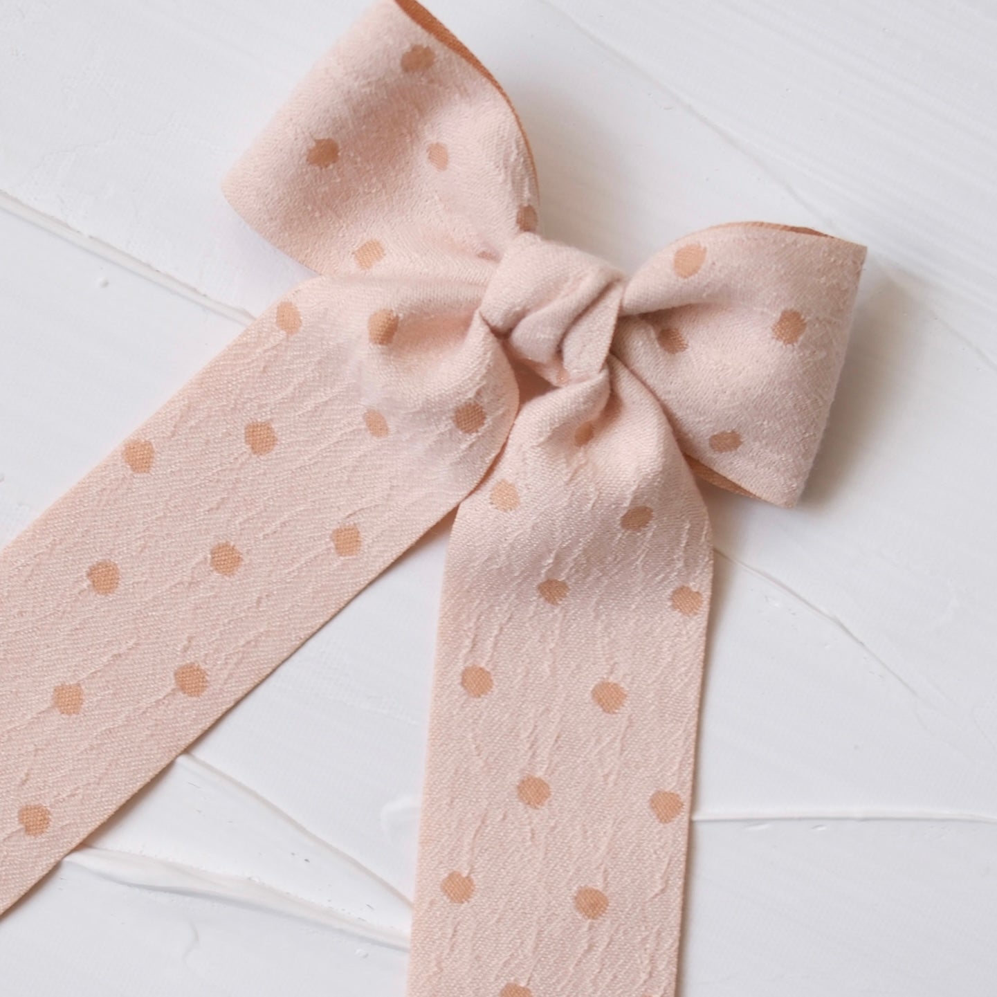 Longtail Bow | Coffee Date