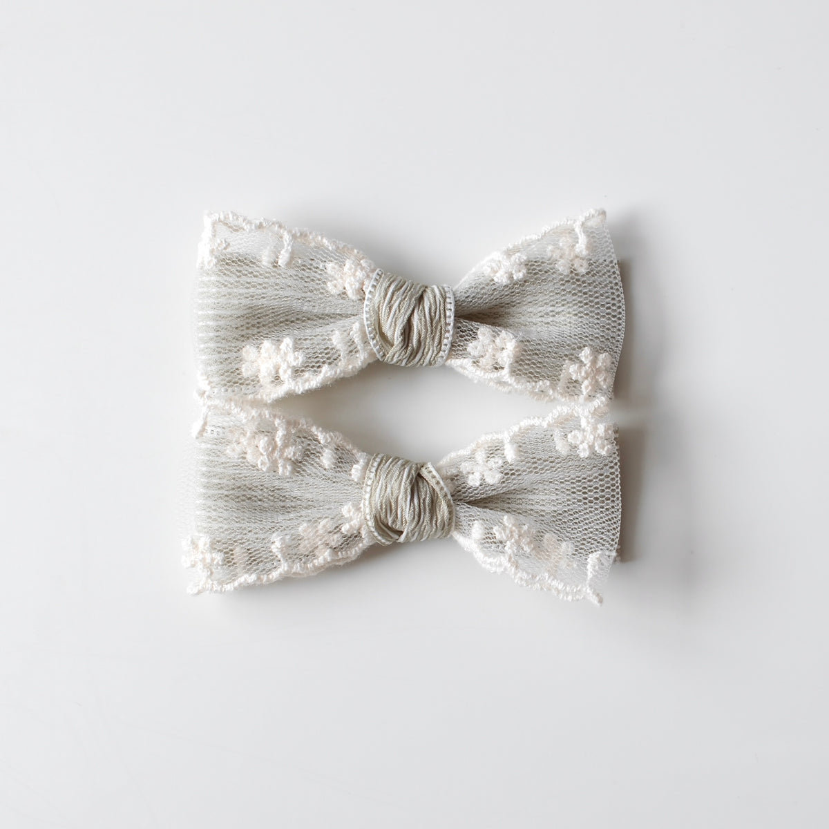Petal Pigtail Set | Sage Snowfall