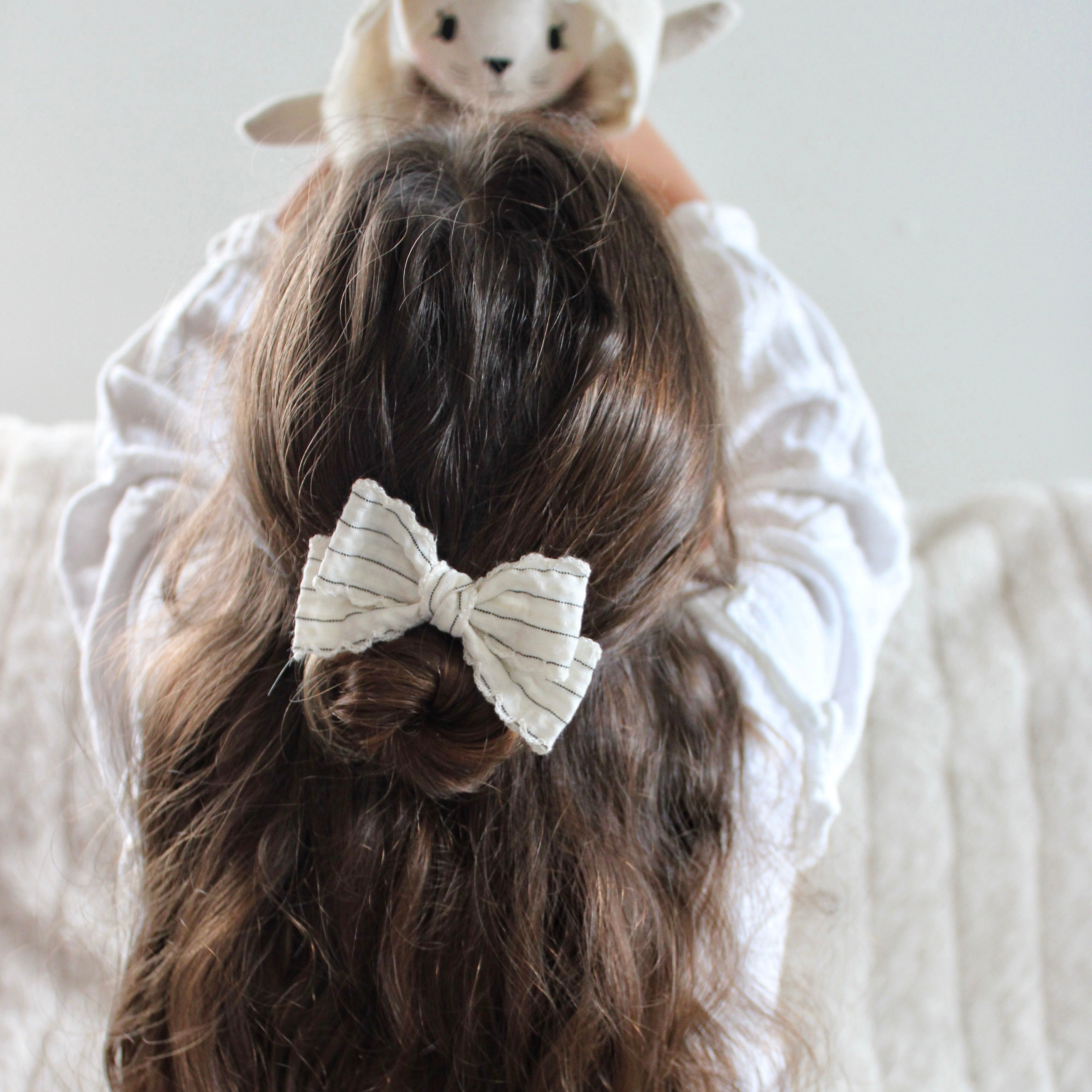 Ribbonette Bow | Cotton Pinstripe