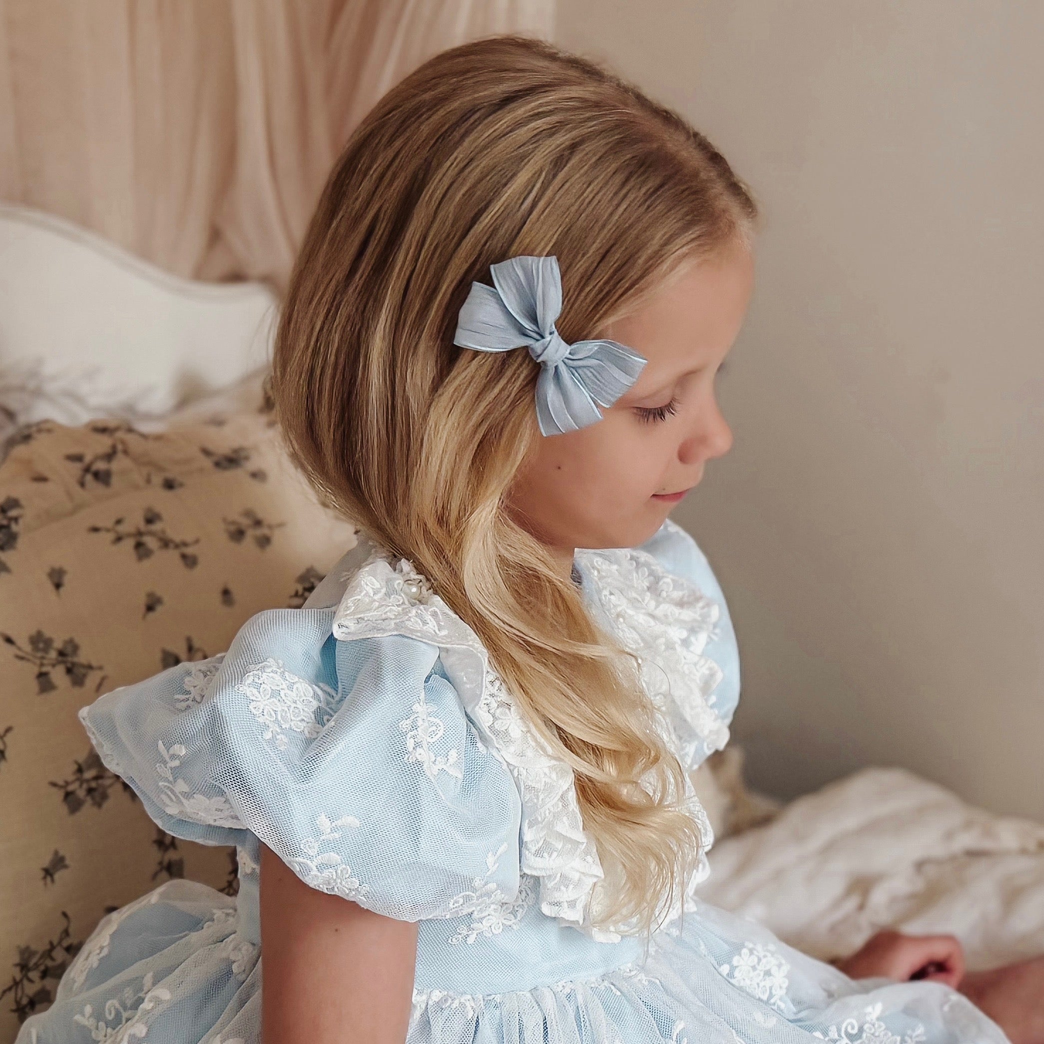 Pixie Bow | French Blue