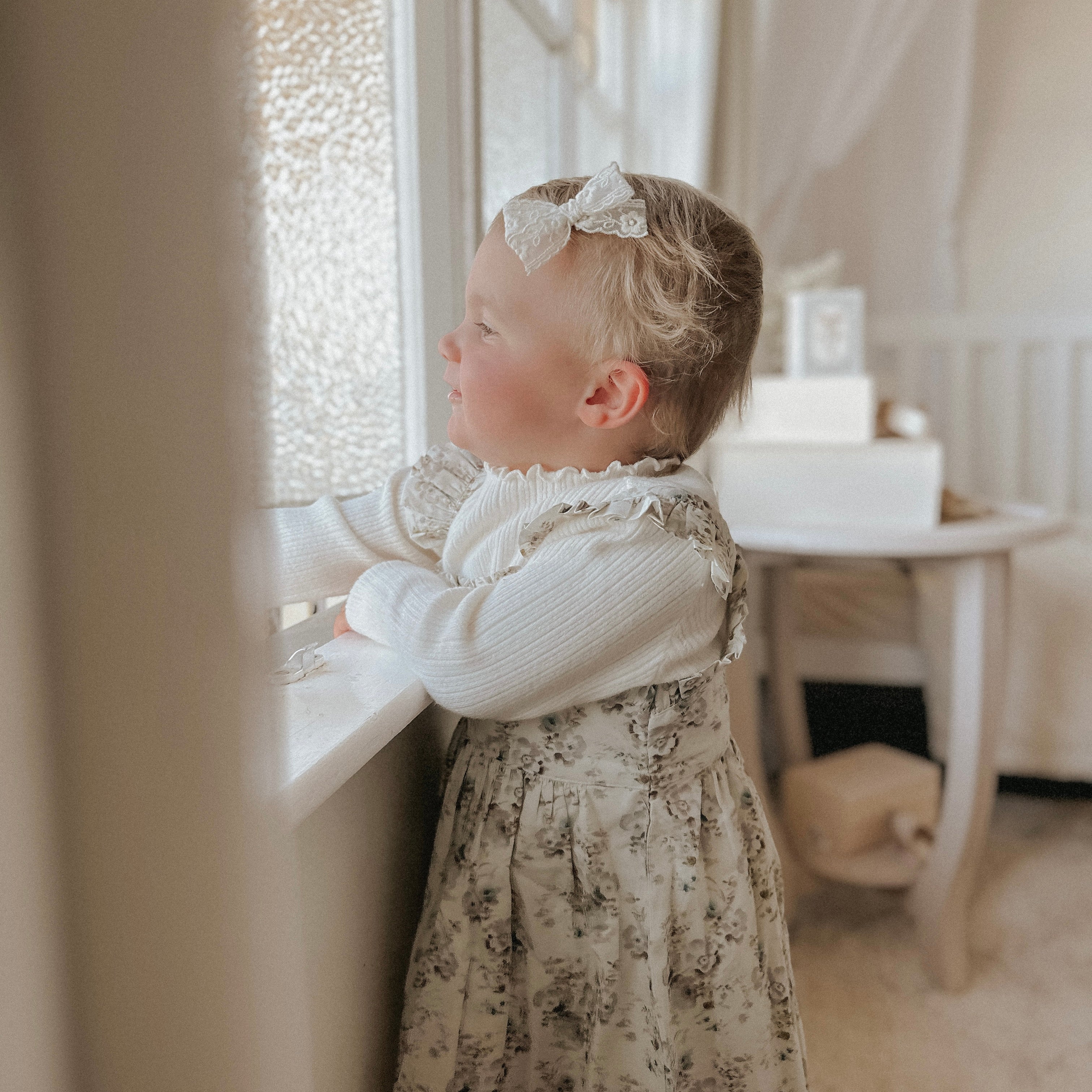 Lace Bow | Marguerite