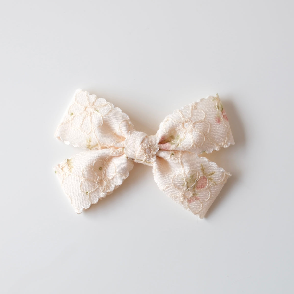 Pixie Bow | Cottage Petal Lace