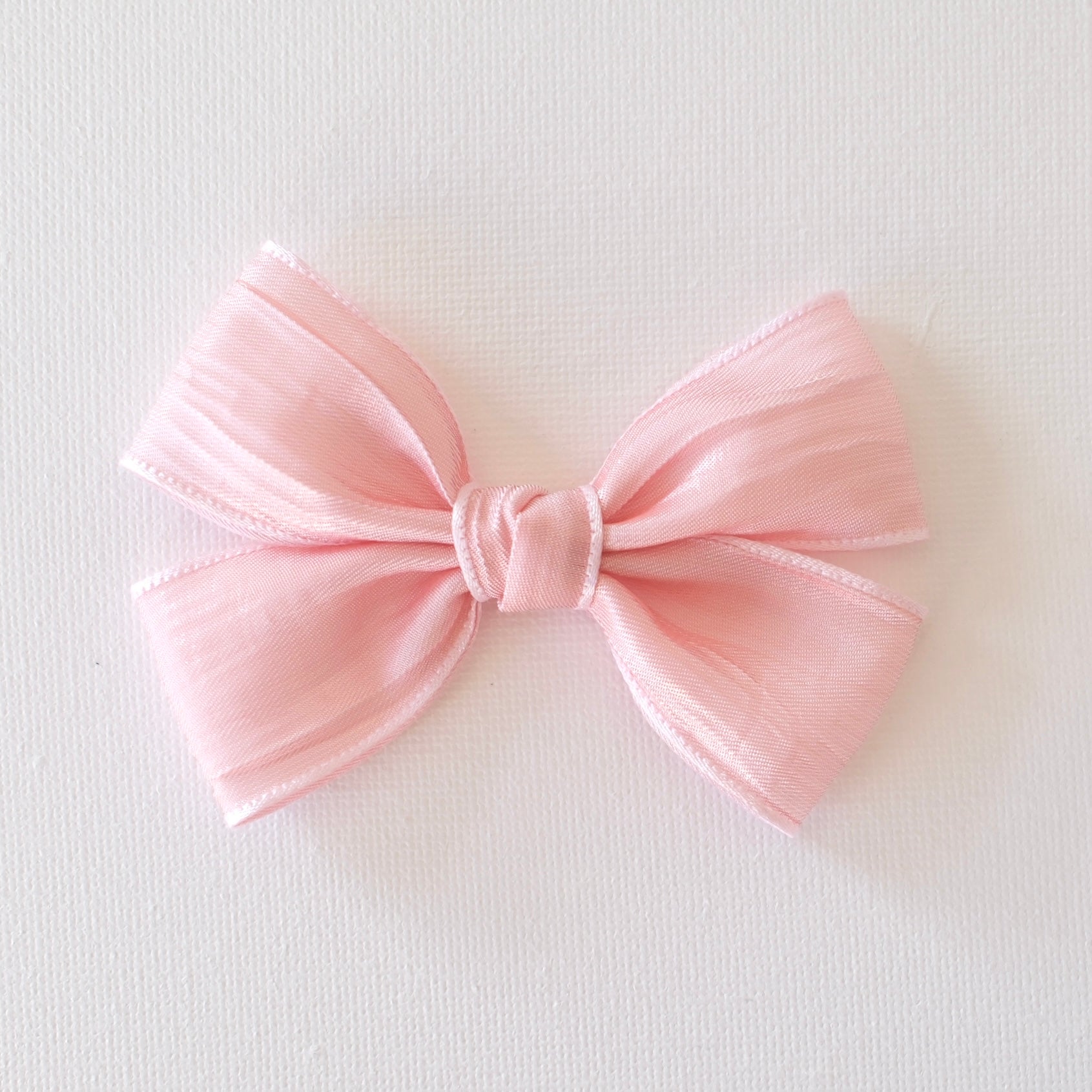 Pixie Bow | Whisper Pink
