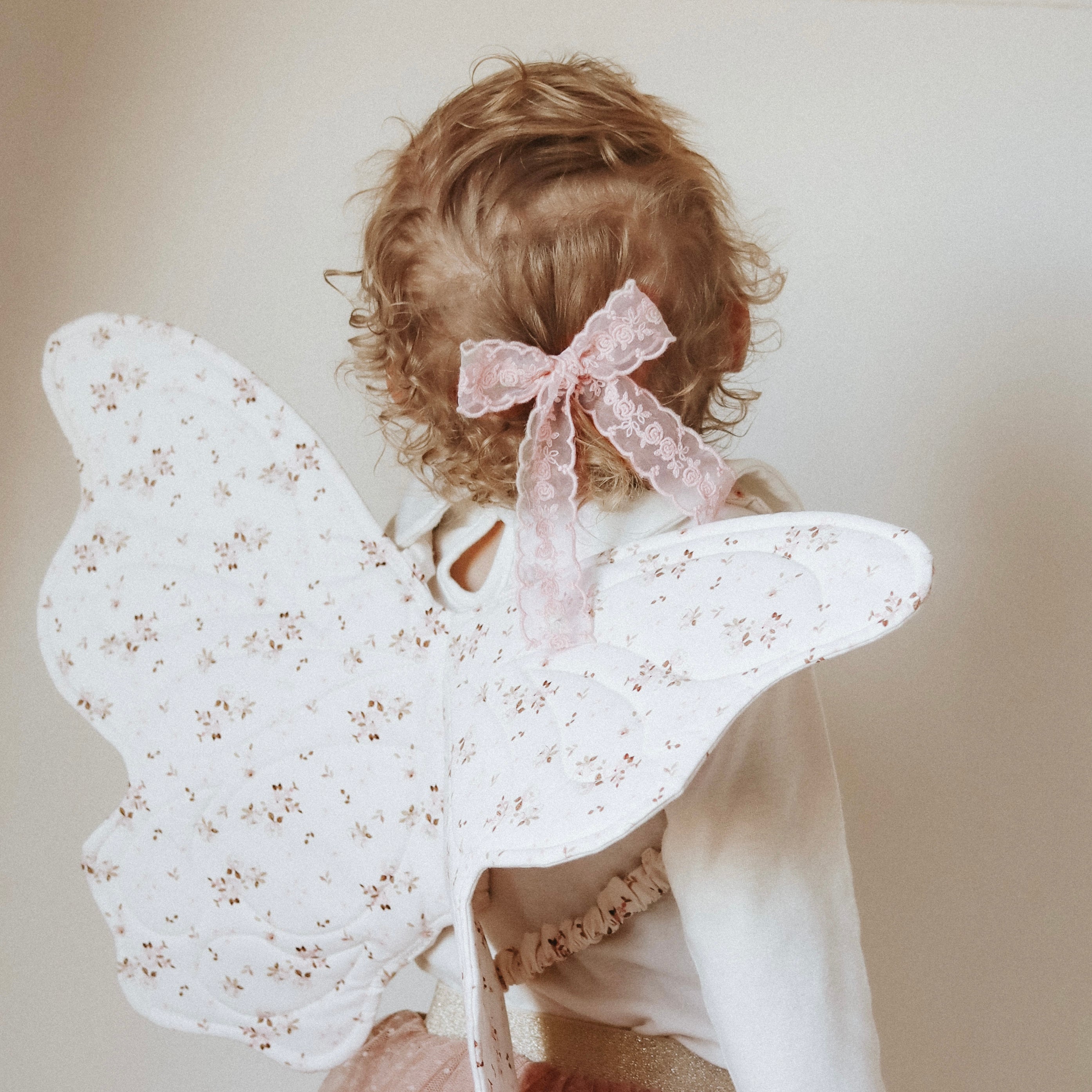 Lace Longtail Bow | Iris - Misty Pink