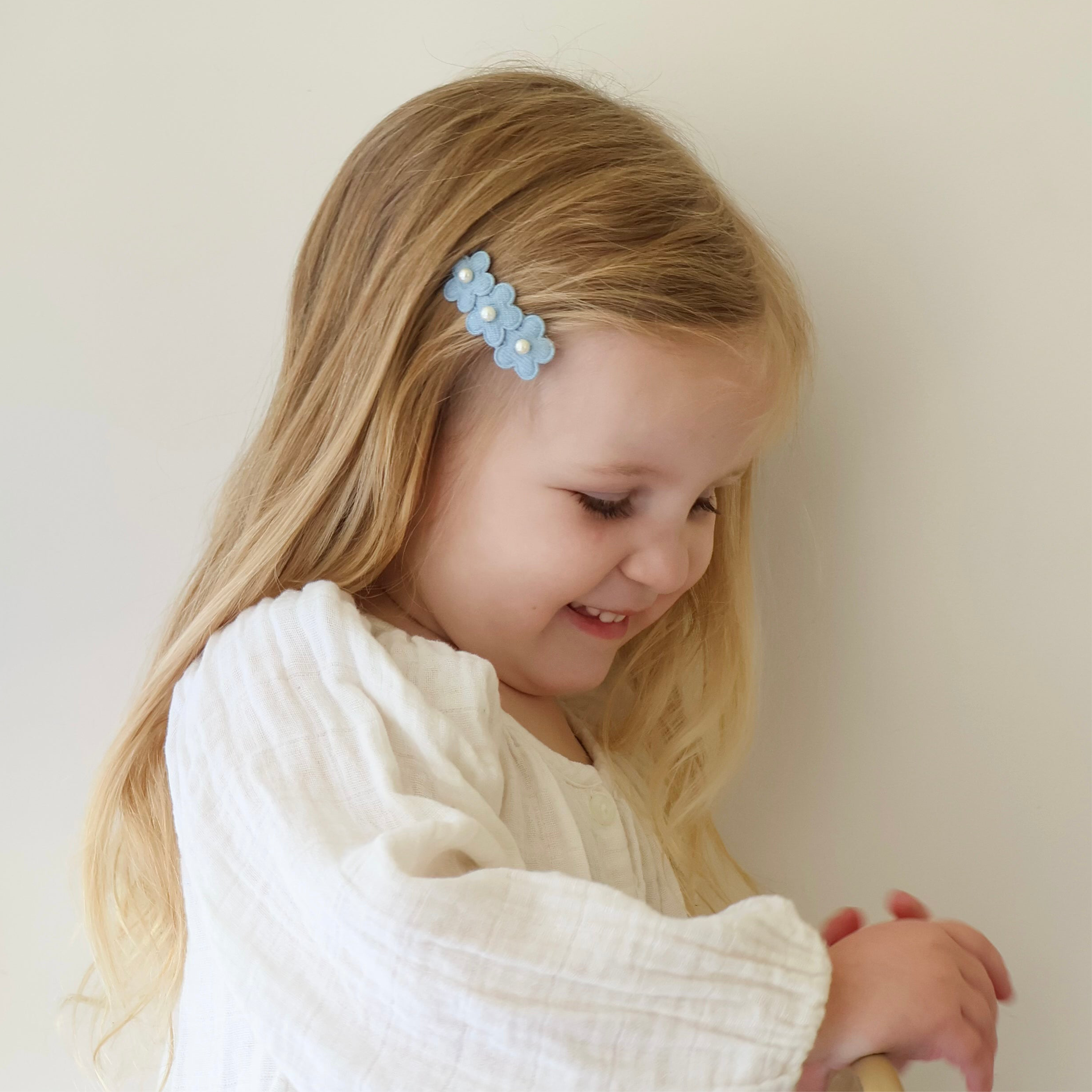 Clip | Denim Daisy