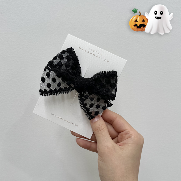 Lace Bow // Spooky Black