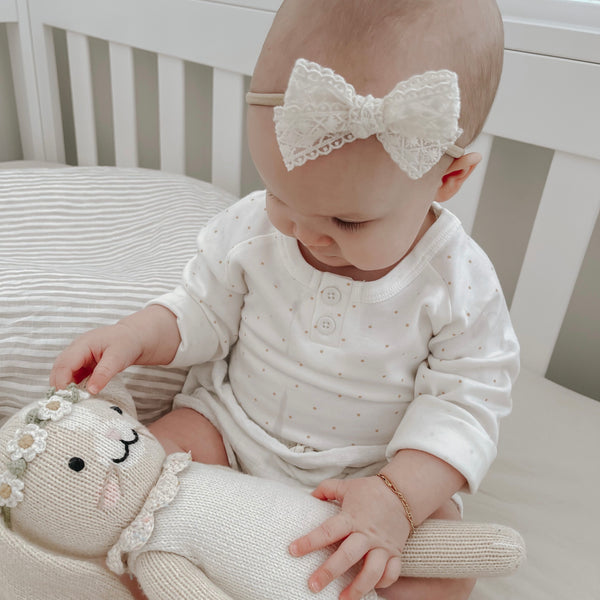 Lace Bow // Camellia