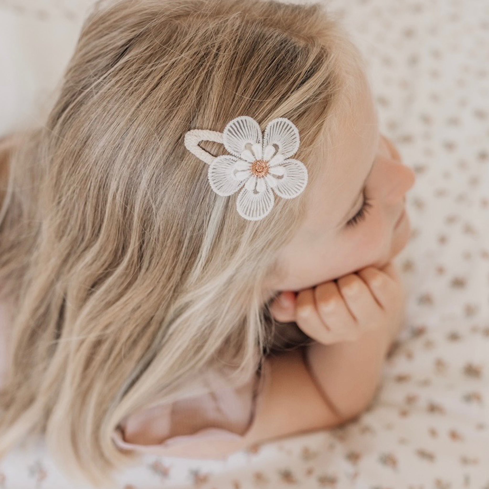 Clip // Blossom - Beige